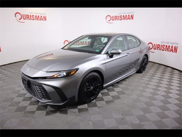 2025 Toyota Camry SE photo 3