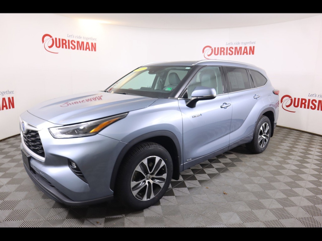 Used 2024 Toyota RAV4 Hybrid XLE Premium SUV