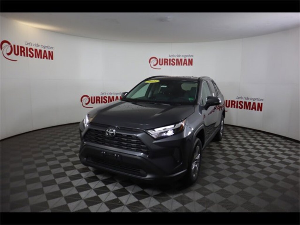 Used 2025 Toyota RAV4 XLE SUV