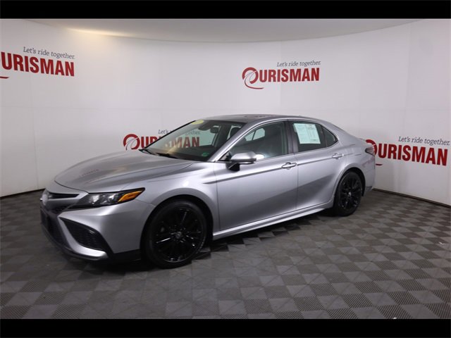 2023 Toyota Camry SE photo 4