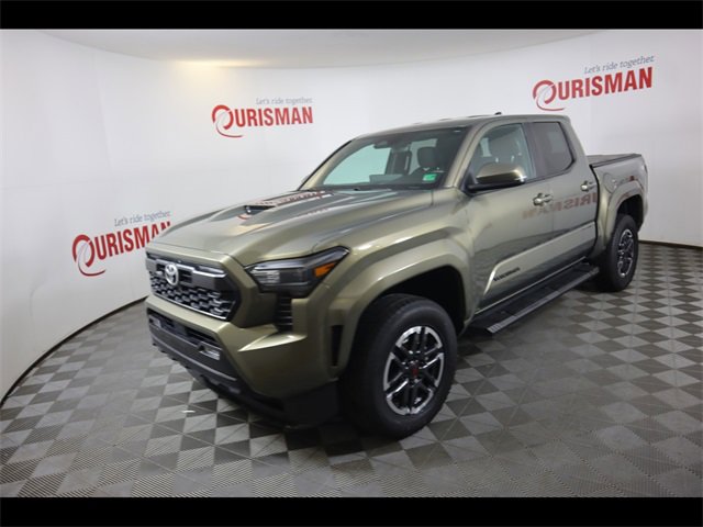 2024 Toyota Tacoma Base photo 3