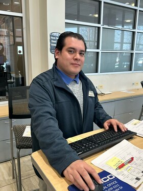 Staff member Pariz Oroztico from ID_f6655a1552a8