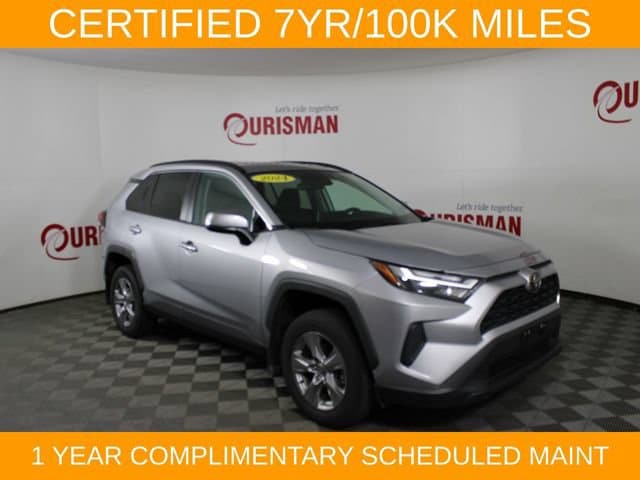 2024 Toyota RAV4 XLE - Photo 11
