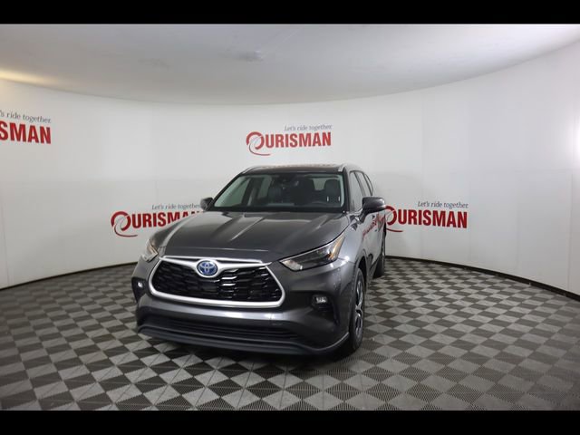 2023 Toyota Highlander Hybrid SUV 
