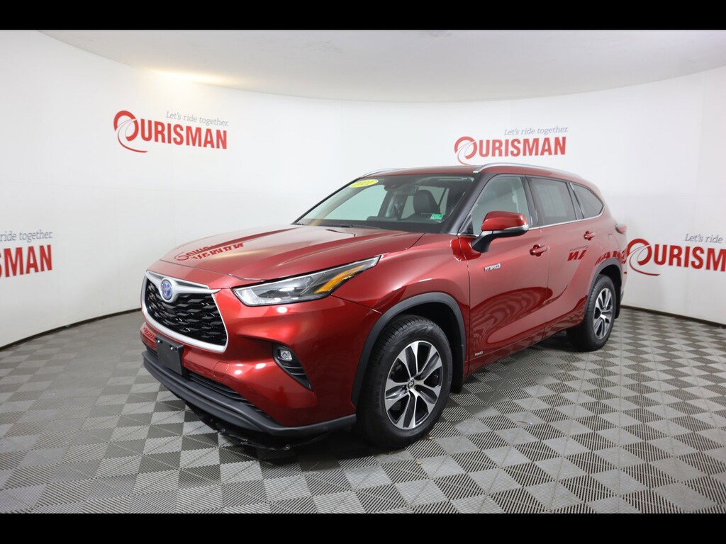 Used 2021 Toyota Highlander Hybrid XLE SUV