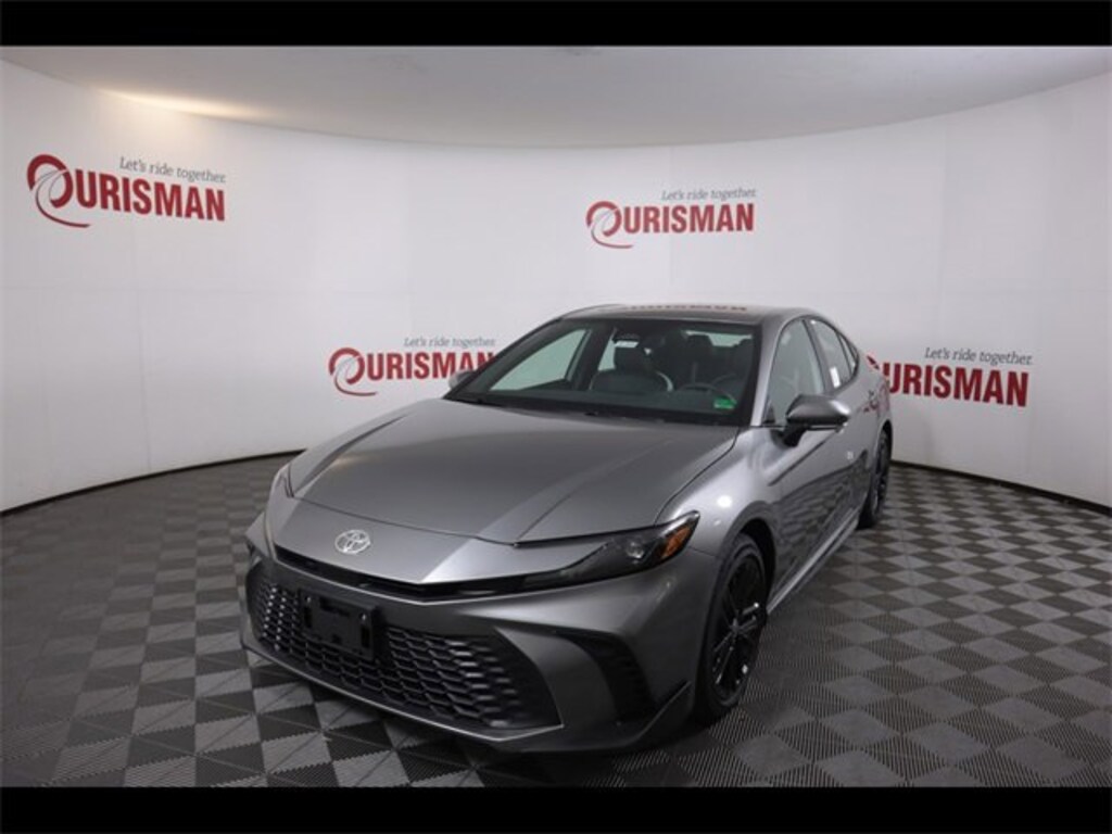 Used 2026 Toyota Camry SE Sedan