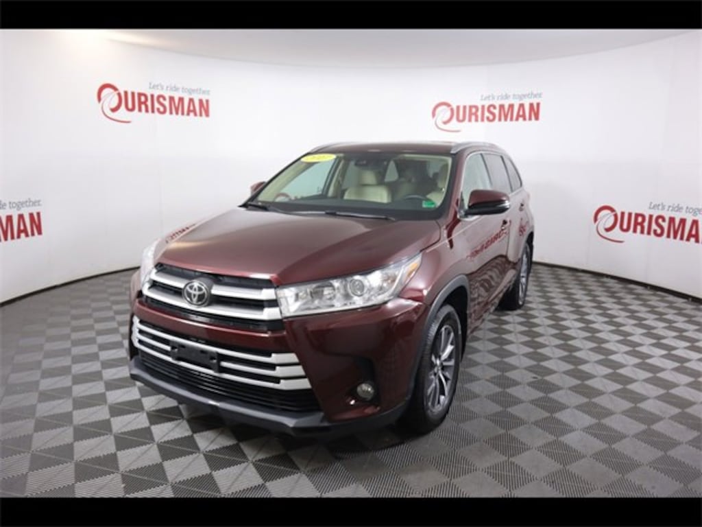 Used 2017 Toyota Highlander XLE V6 SUV