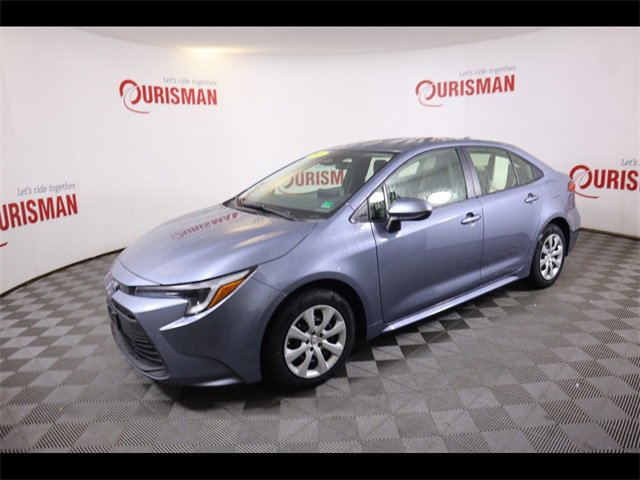 2025 Toyota Corolla Hybrid LE photo 3
