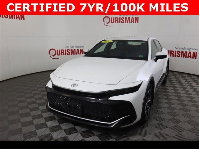 2023 Toyota Crown XLE's photo