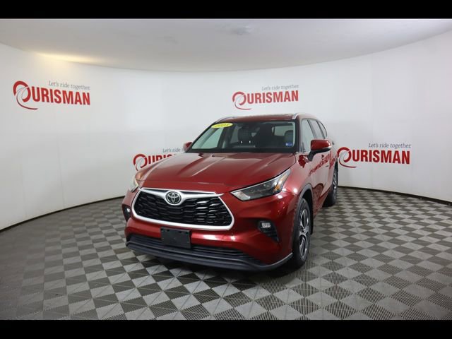 2023 Toyota Highlander SUV 