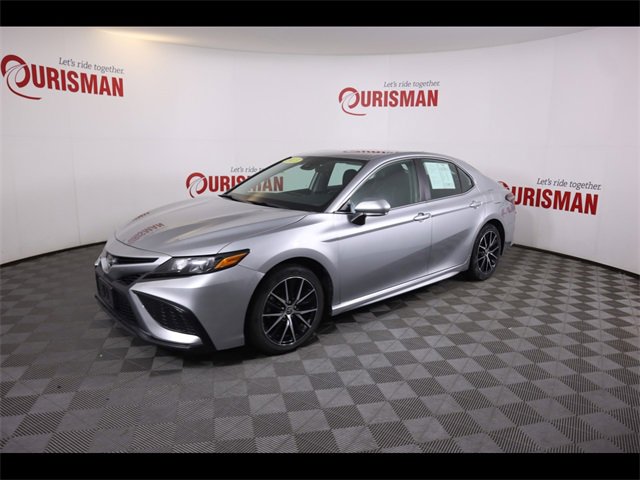 2023 Toyota Camry SE photo 3