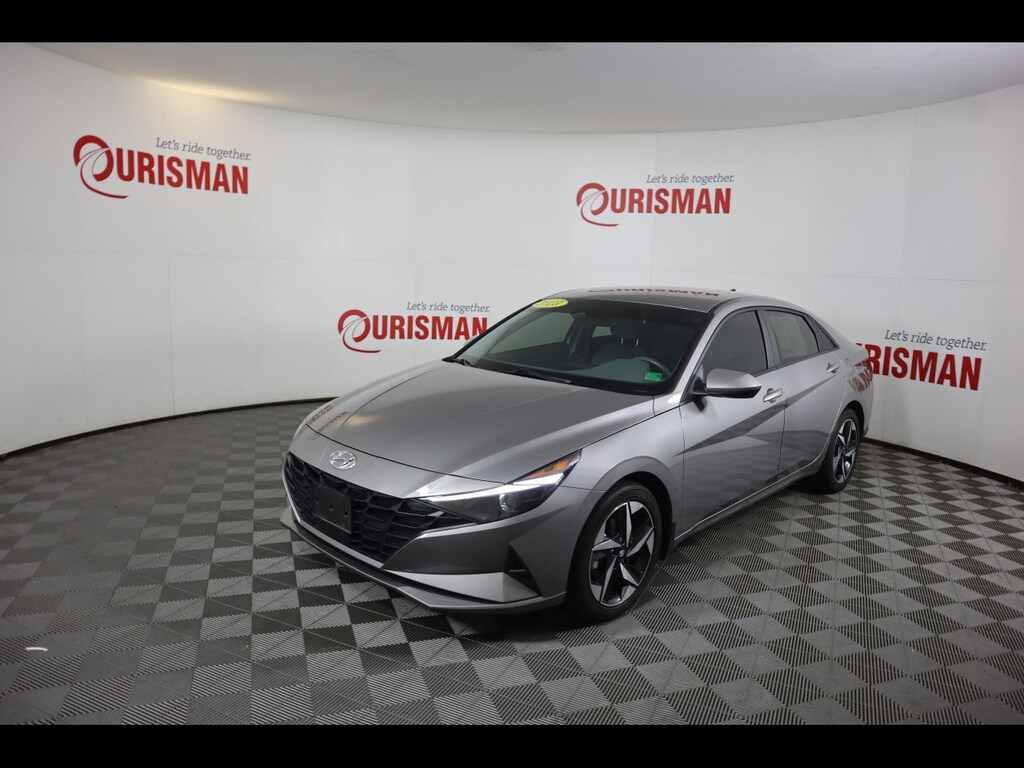 Used 2023 Hyundai Elantra SEL Sedan