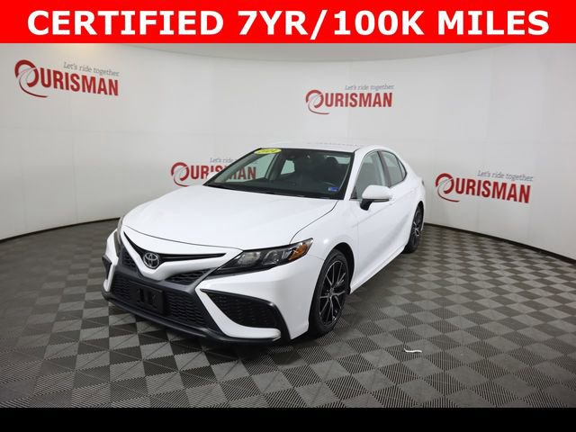 2024 Toyota Camry SE - Photo 3