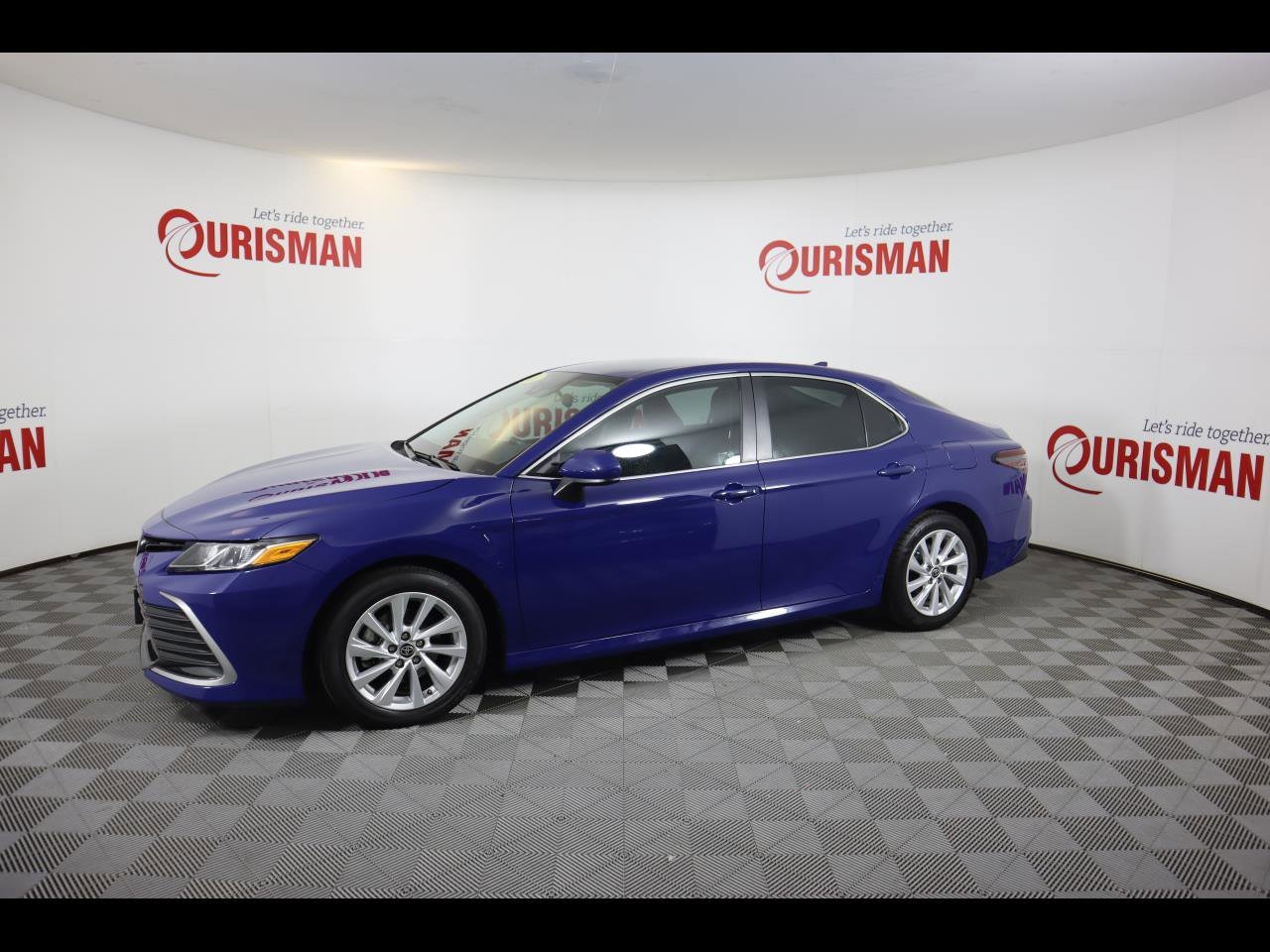 Used 2023 Toyota Camry LE with VIN 4T1C11AK4PU117577 for sale in Fairfax, VA