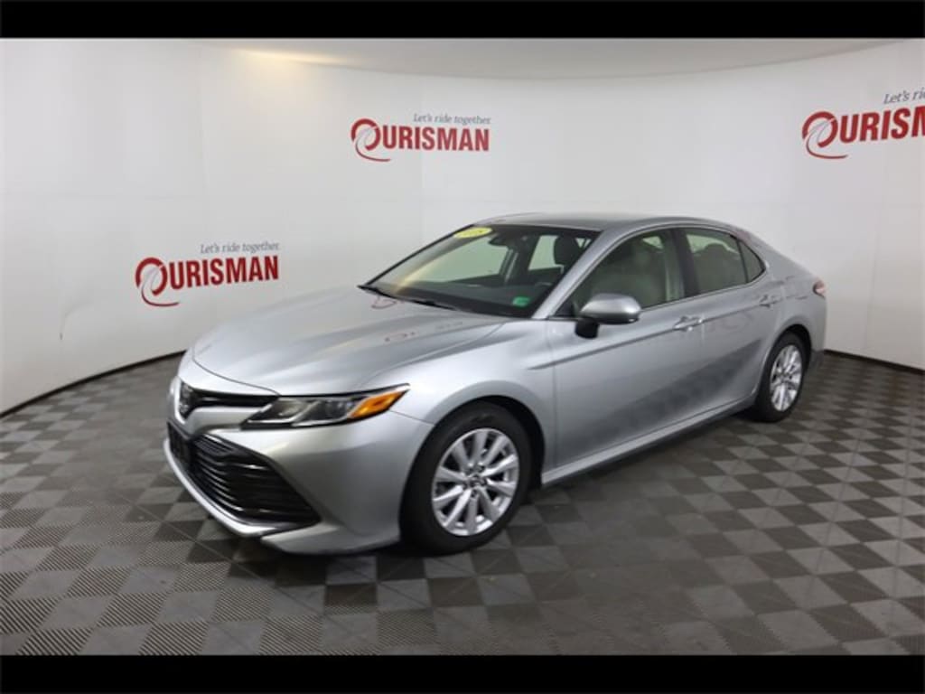 Used 2018 Toyota Camry LE Sedan