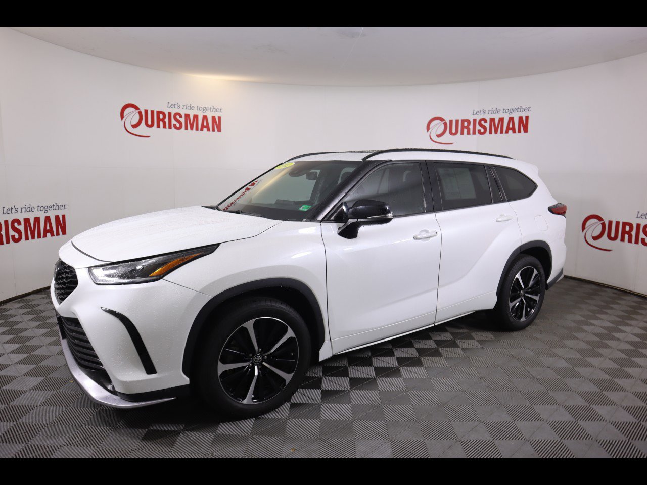 2022 Toyota Highlander XSE photo 3