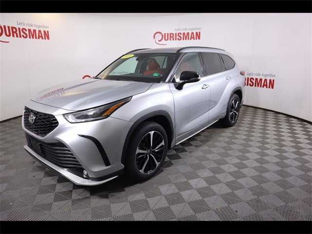 2021 Toyota Highlander XSE photo 3