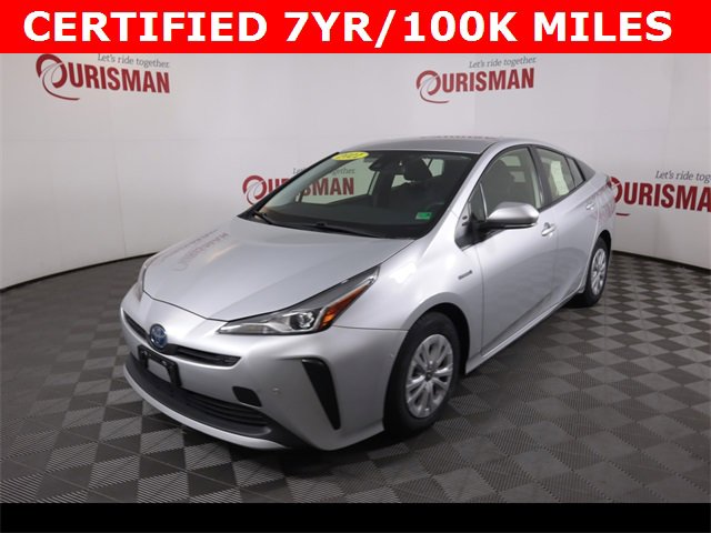 2021 Toyota Prius LE photo 3