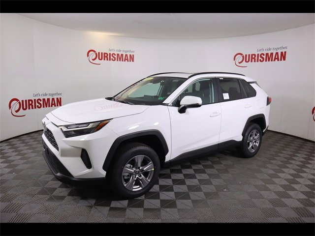 2025 Toyota RAV4 XLE photo 3
