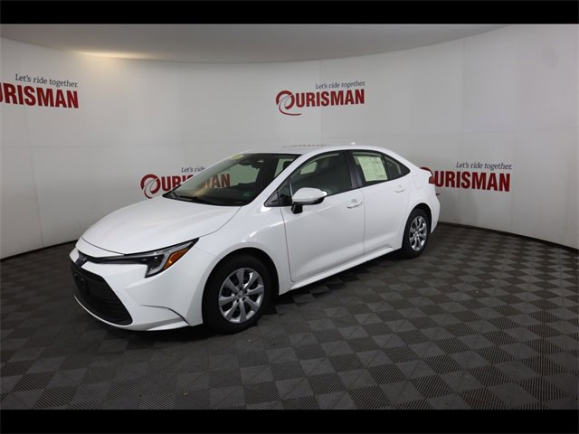 Used 2025 Toyota Corolla LE with VIN JTDBCMFE1SJ038117 for sale in Northfield, Minnesota