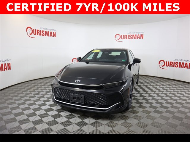 2024 Toyota Crown XLE's photo