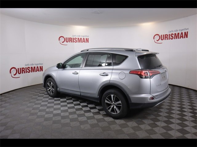 2018 Toyota RAV4 XLE photo 4