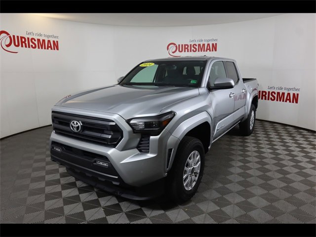 2024 Toyota Tacoma SR5 4x4 photo 2
