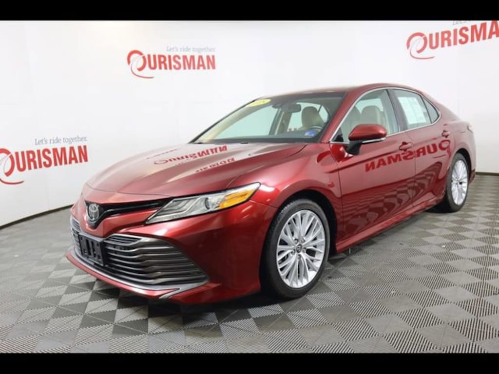 Used 2018 Toyota Camry XLE Sedan