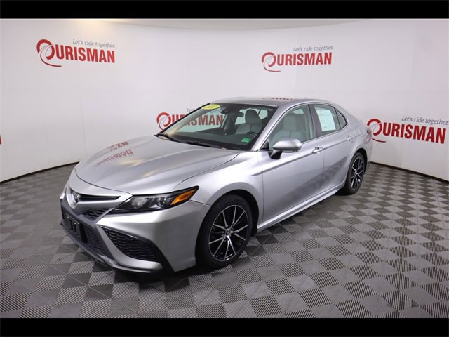 2022 Toyota Camry SE photo 2