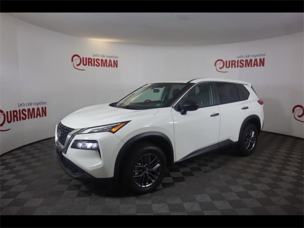 Used 2021 Nissan