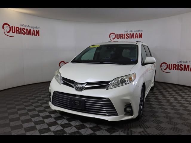 2018 Toyota Sienna Van Passenger Van 