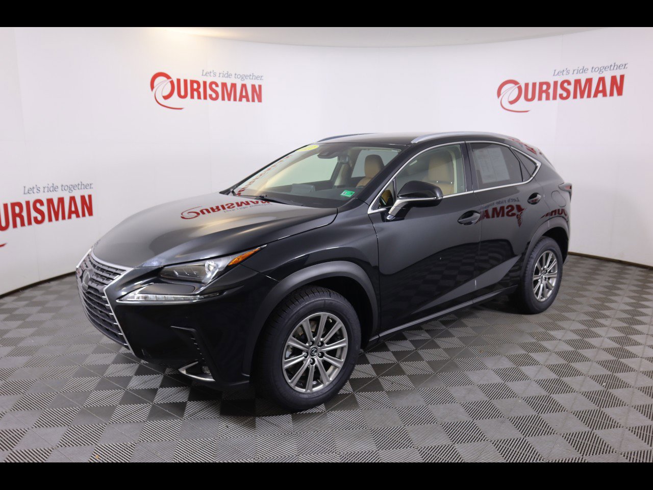 2021 Lexus NX 300 photo 2