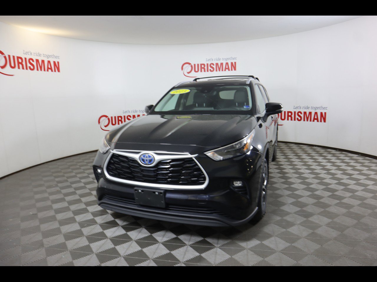 2023 Toyota Highlander Hybrid SUV 