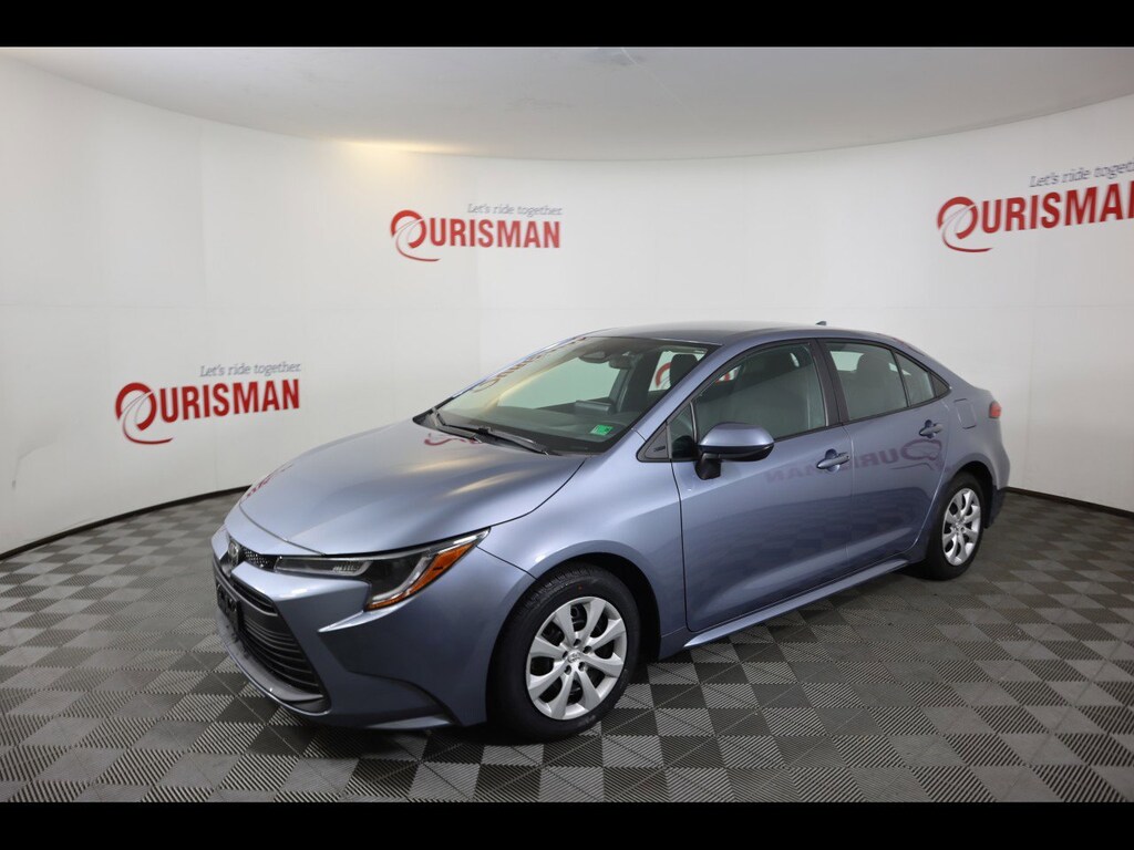 2024 Toyota Corolla LE photo 4