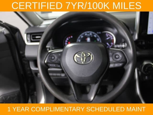 2024 Toyota RAV4 XLE - Photo 21
