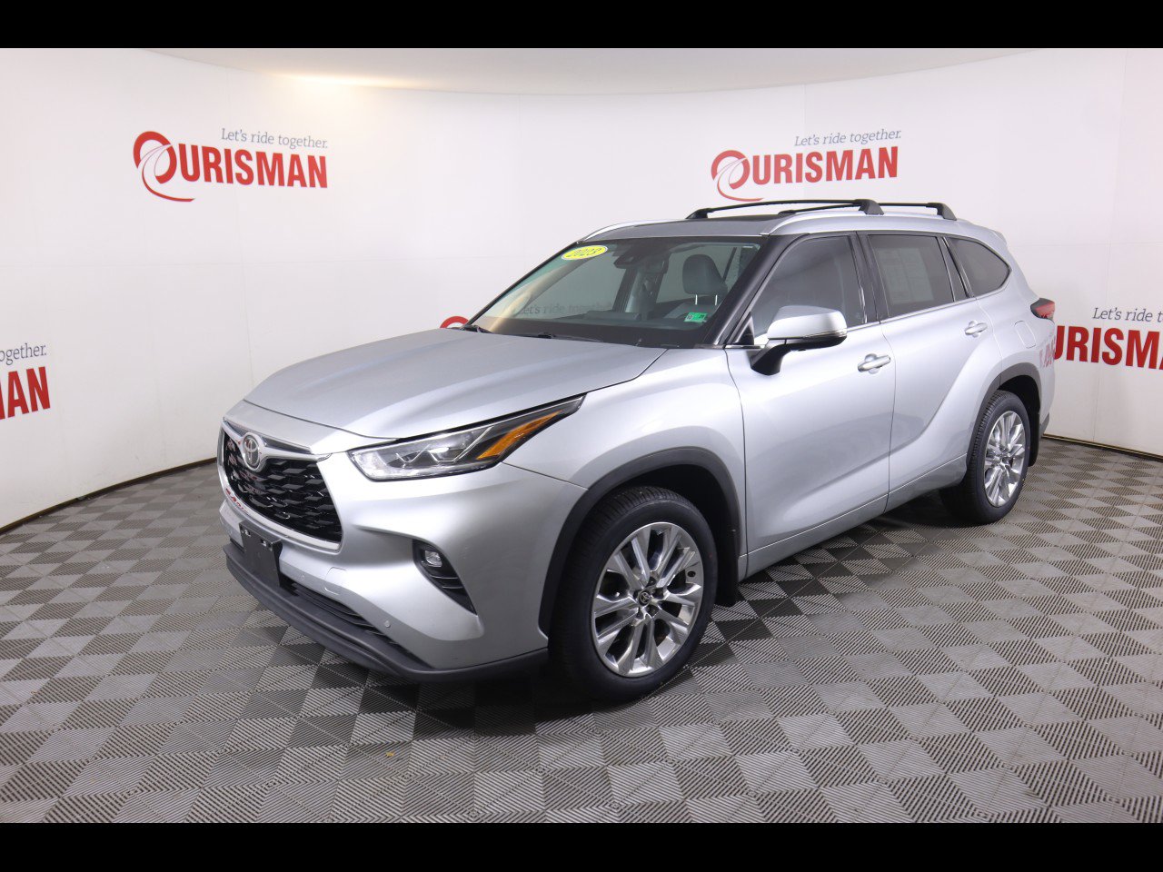 2023 Toyota Highlander Limited photo 2