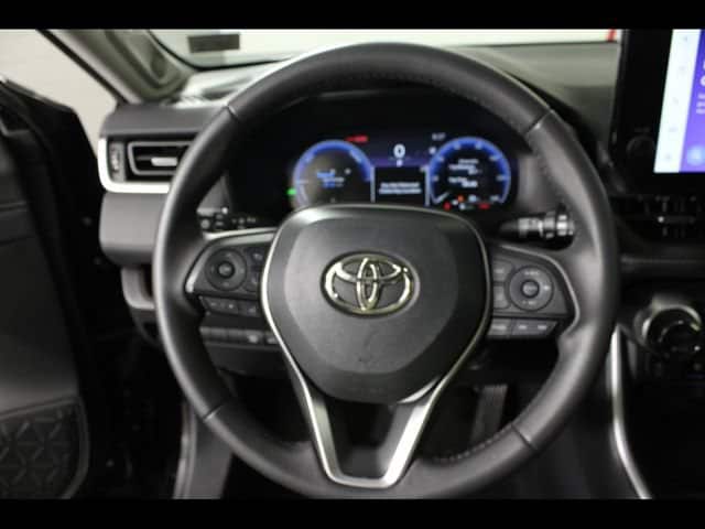 2023 Toyota RAV4 Limited - Photo 18