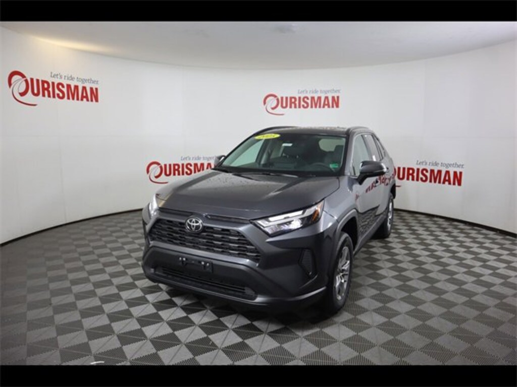 Used 2025 Toyota RAV4 XLE SUV