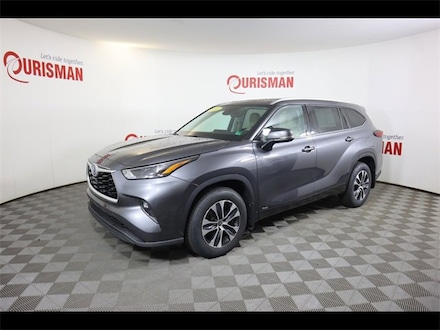 2022 Toyota Highlander Hybrid XLE SUV