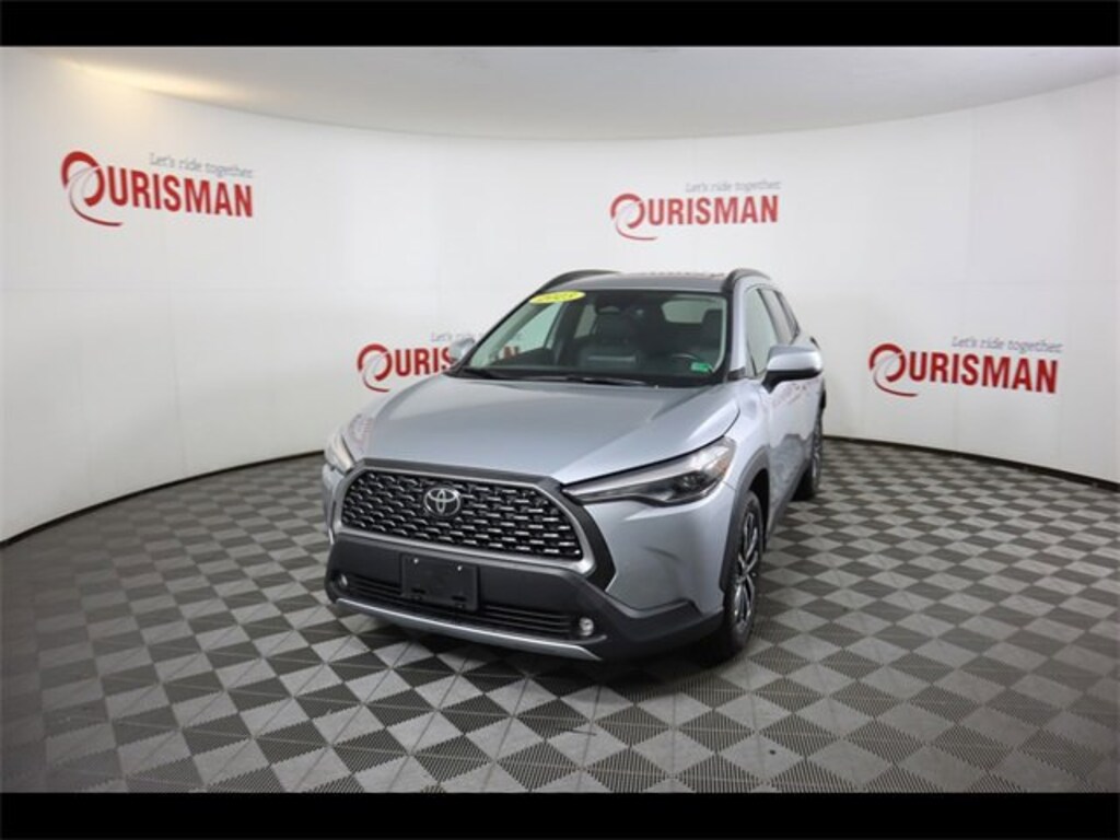 Used 2023 Toyota Corolla Cross XLE SUV