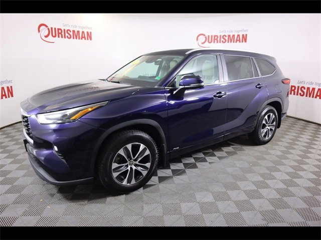 2023 Toyota Highlander Hybrid XLE photo 3
