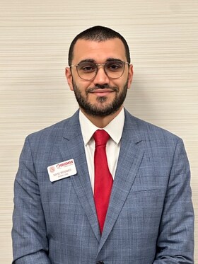 Staff member Nayne Mohamed from ID_9dbb58692d21