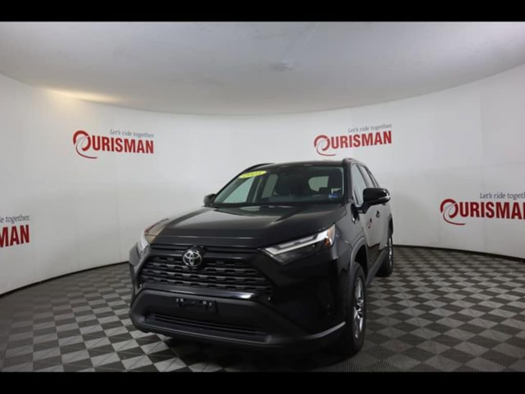 Used 2025 Toyota RAV4 Hybrid XLE SUV