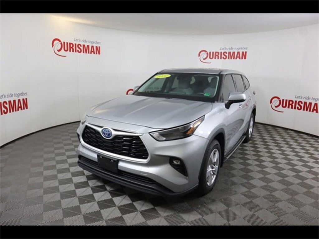 Used 2022 Toyota Highlander Hybrid LE SUV