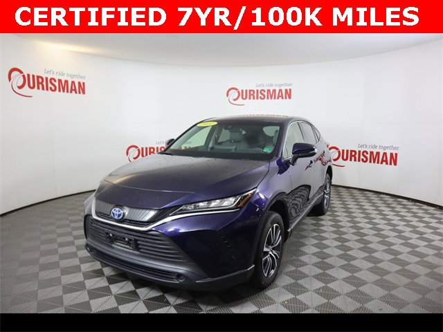 2022 Toyota Venza LE's photo