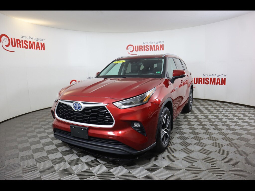 Used 2021 Toyota Highlander Hybrid XLE SUV