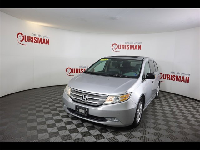 2013 Honda Odyssey Touring's photo