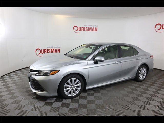 2018 Toyota Camry LE photo 4