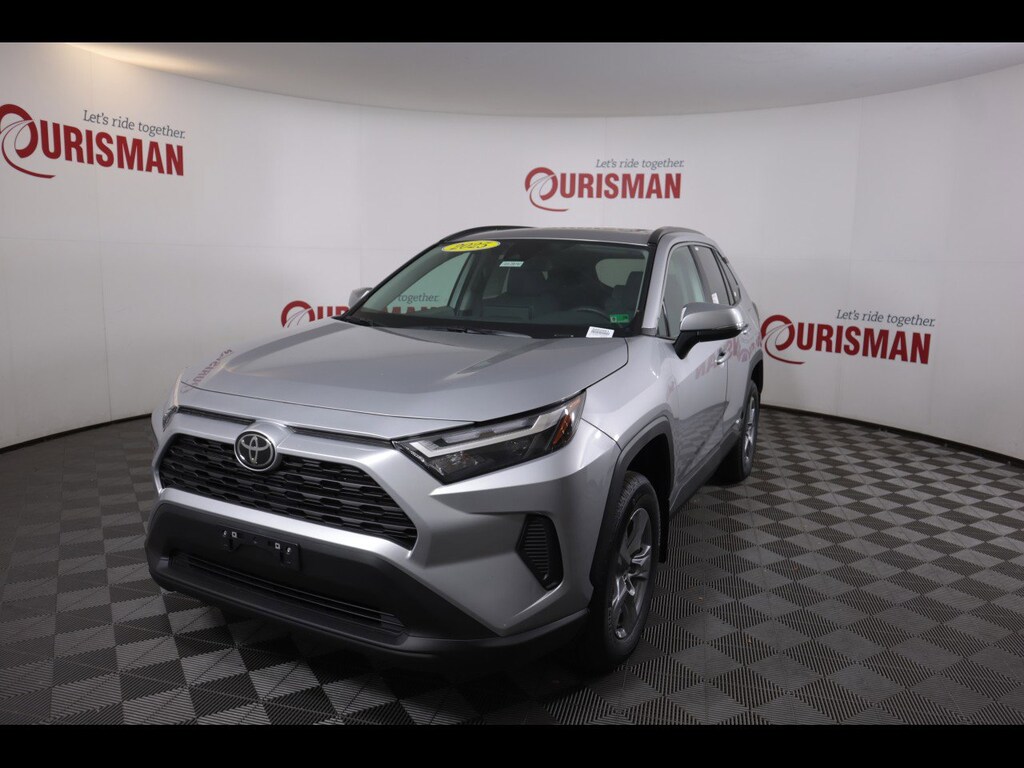 Used 2025 Toyota RAV4 Hybrid XLE SUV