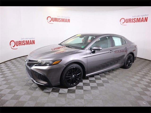 2023 Toyota Camry SE photo 2